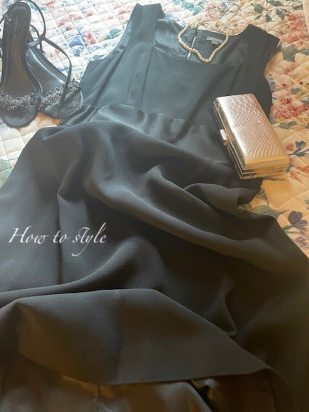 Ann Taylor black dress w satin waist and keyhole back- size 6